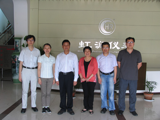 上海理工大學(xué)領(lǐng)導(dǎo)、教授一行考察虹潤公司