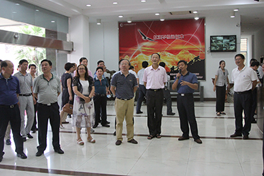 南平市政協(xié)視察調(diào)研虹潤公司并召開座談會